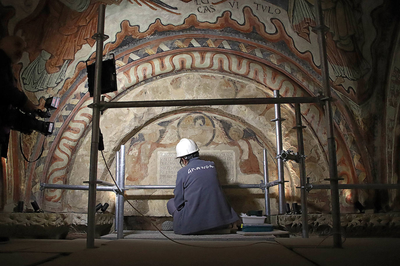 Visita a la restauración de las pinturas del Panteón Real de la Colegiata de San Isidoro