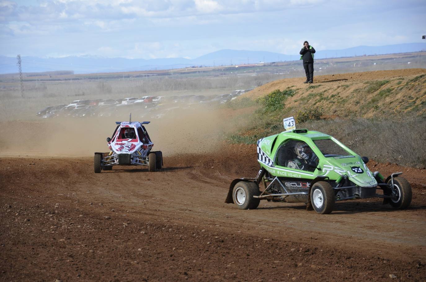 Imagen de una de las ediciones pasadas del autocross en Los Cucharales. 