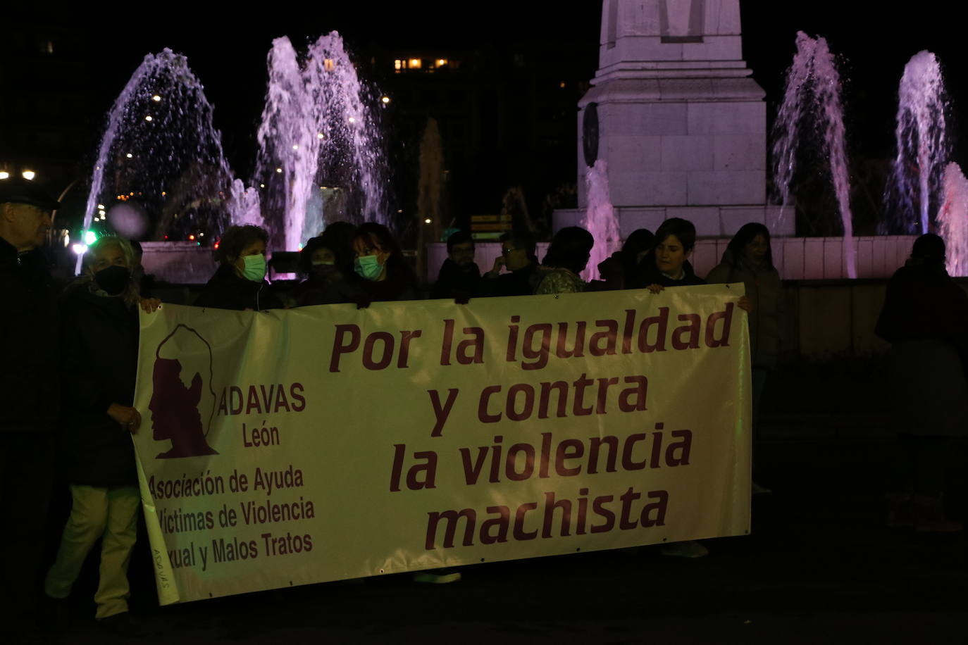 Algunos de los manifestantes de este 25N en la capital leonesa. 