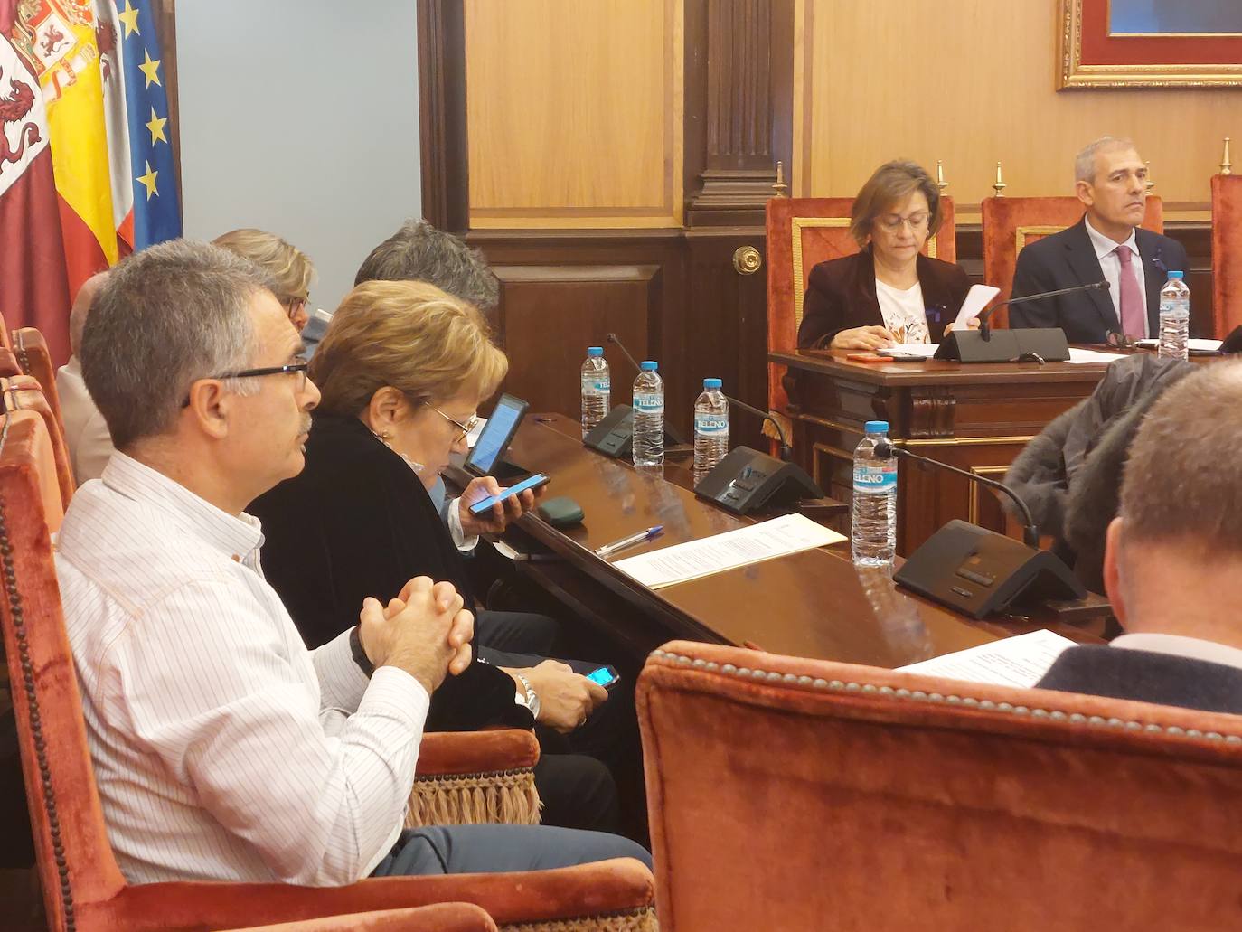 El Ayuntamiento de León celebra el preno ordinario del mes de noviembre en el salón de plenos de San Marcelo.