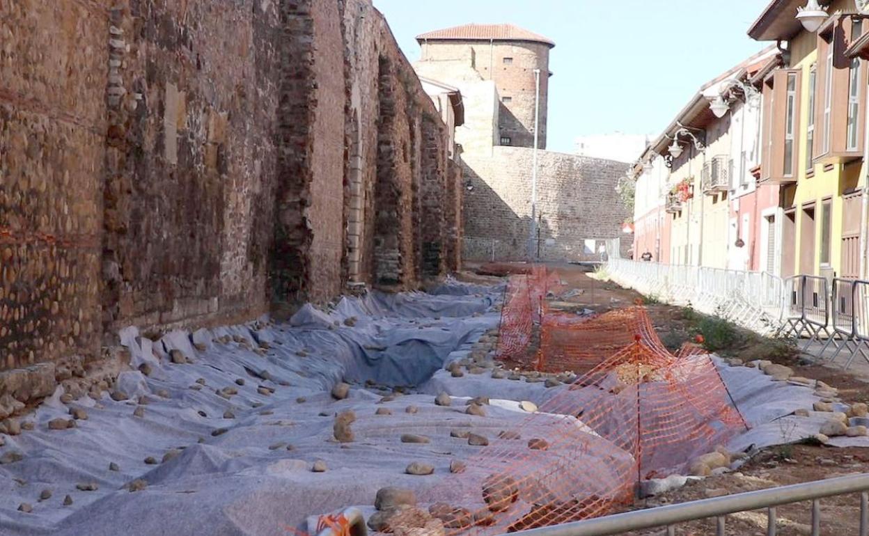 Imagen de la calle Carreras, donde los restos arqueológicos han obligado a la modificación del proyecto de obra. 