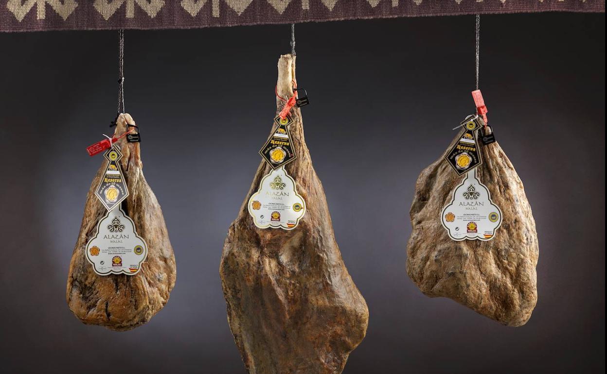 Los hermanos Conchi y José Luis Nieto abrieron la única fábrica de Cecina de León IGP 100% Halal en España en 2019.