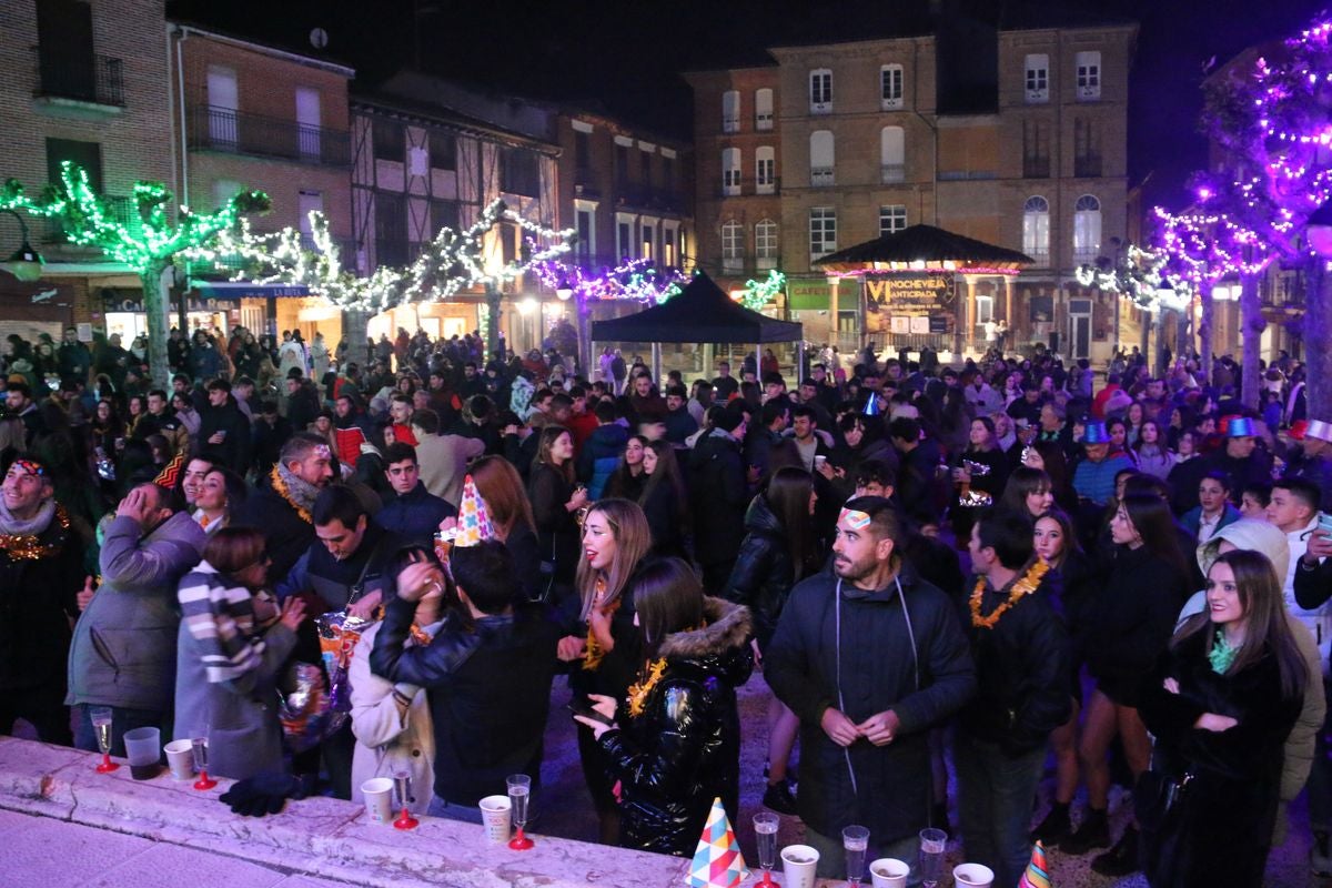 La localidad facundina ha celebrado este sábado una nochevieja anticipada para fomentar el turismo de la villa.