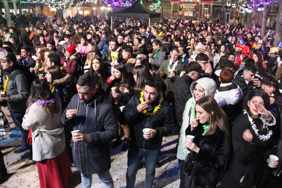 La localidad facundina ha celebrado este sábado una nochevieja anticipada para fomentar el turismo de la villa.