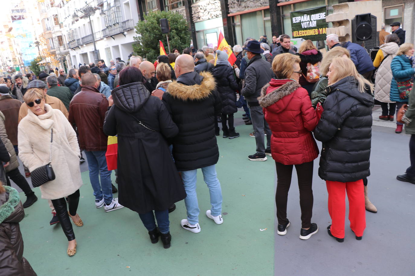 Vox sale a la calle en León para pedir elecciones generales.