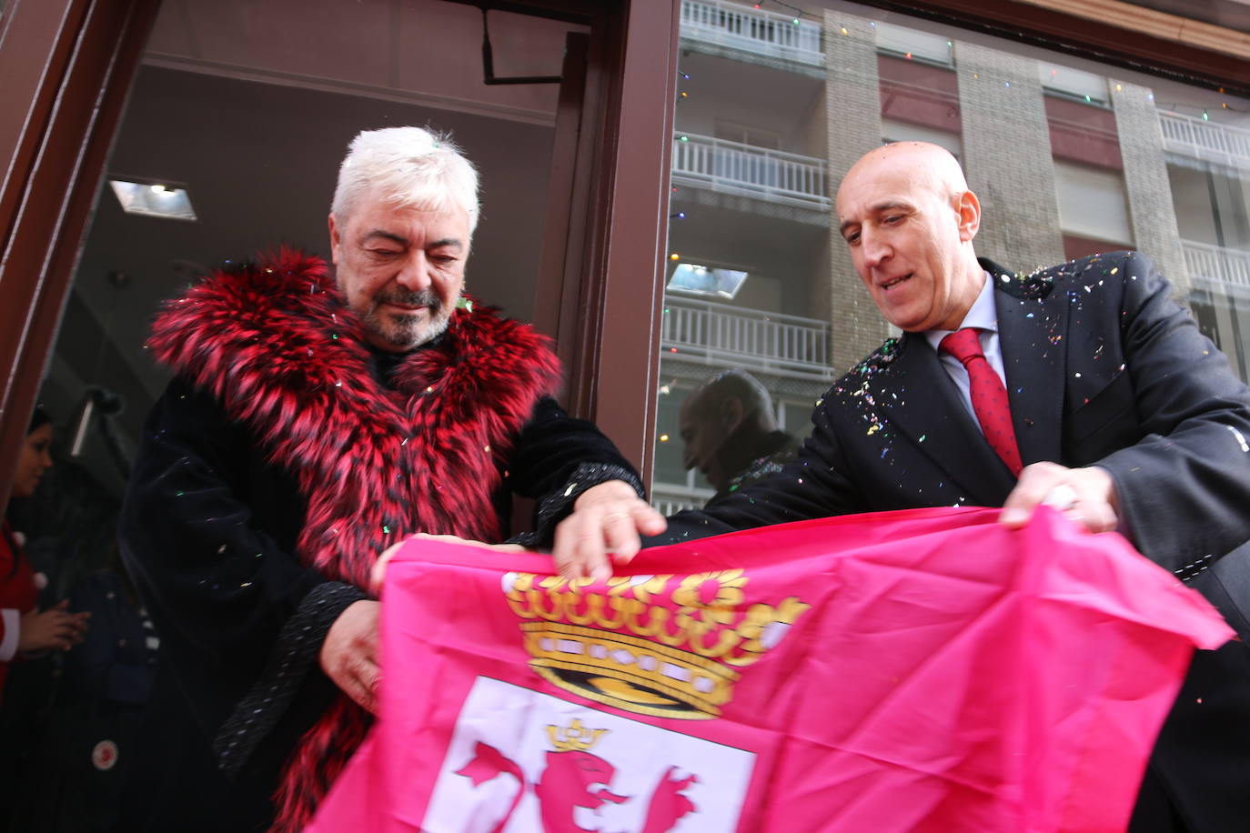 Antonio Canales, José Antonio Diez y Juan López llevan la Navidad hasta la Palomera.