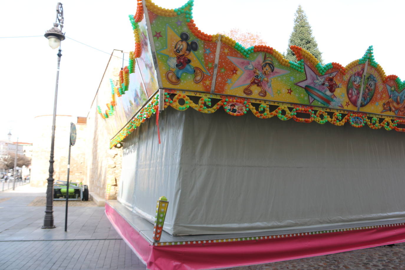 Fotos: Las atracciones de Navidad se suman a las fiestas en León