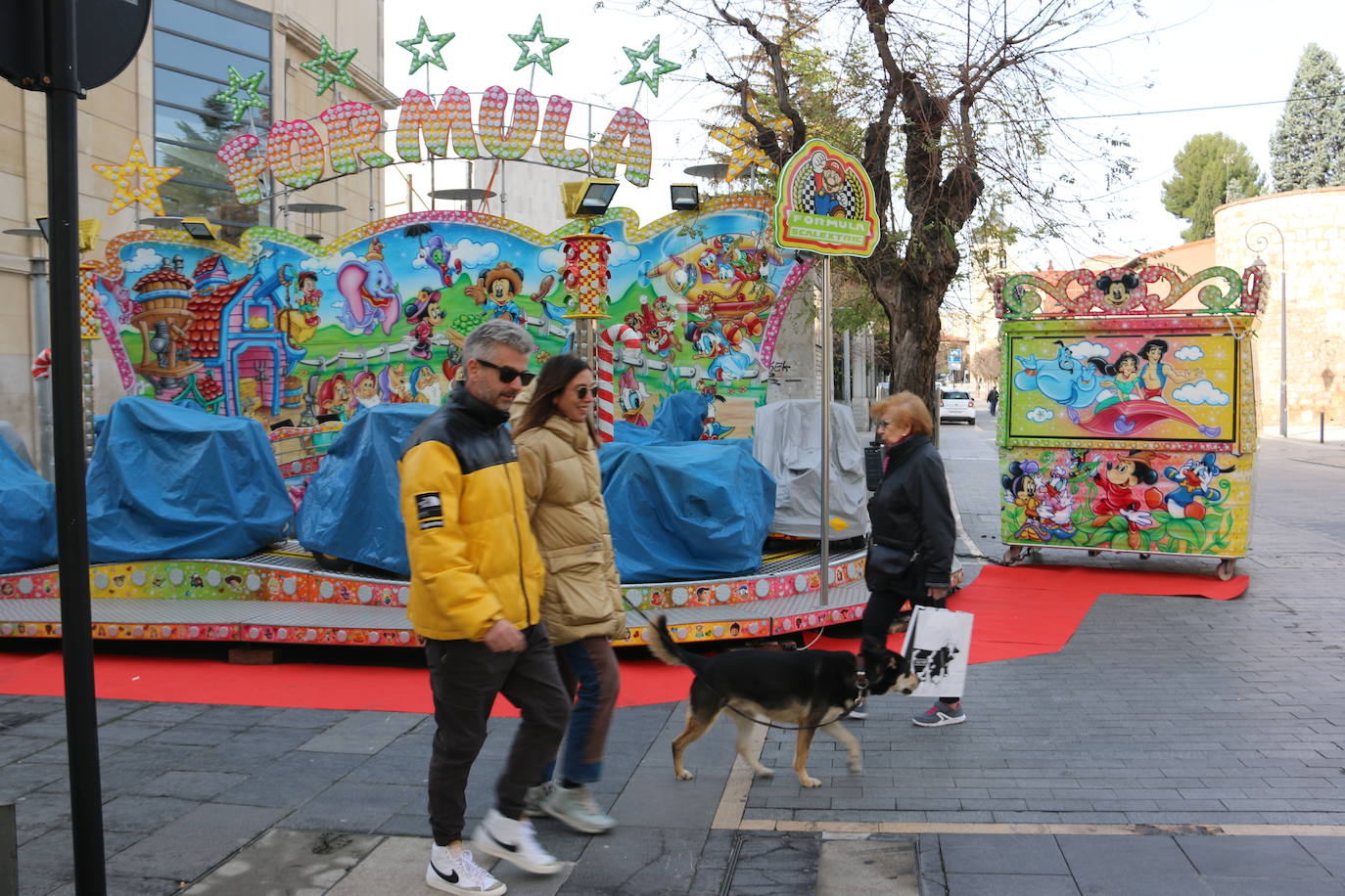 Fotos: Las atracciones de Navidad se suman a las fiestas en León