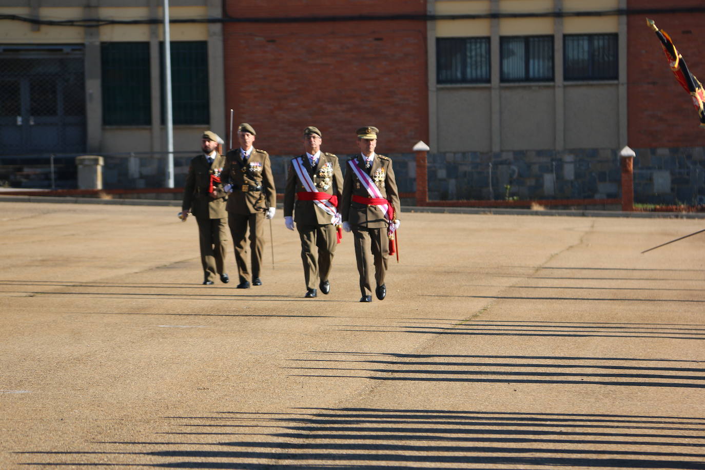 Los artilleros del Maca celebran con honores la festividad de su patrona con un acto militar. 