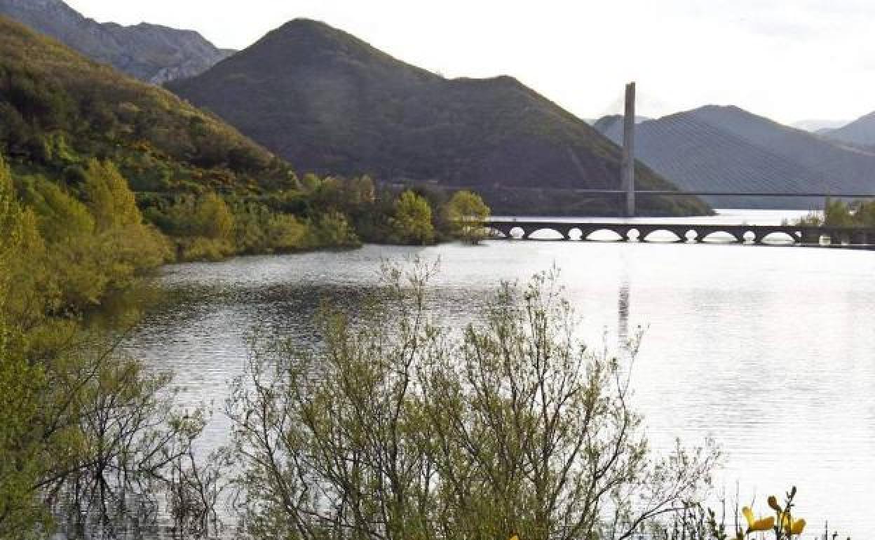 Los embalses leoneses tratan de recuperarse tras las últimas lluvias.