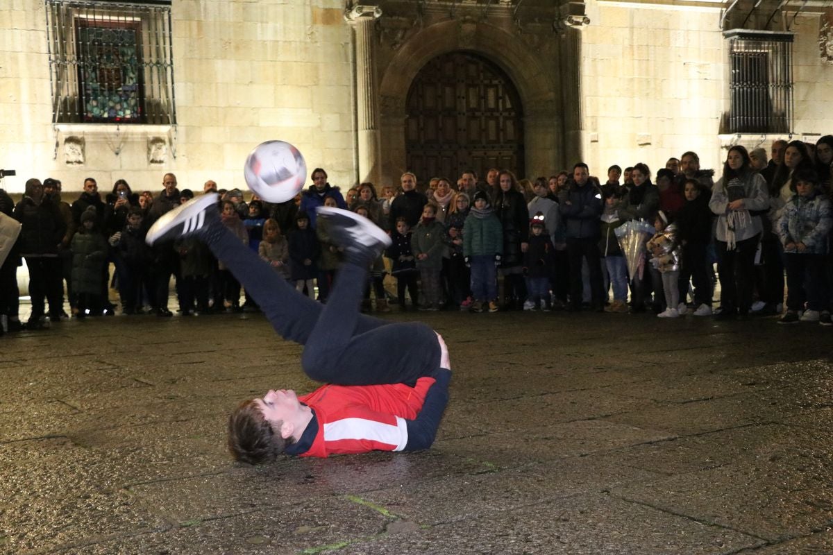Botines ha sido el escenario para disfrutar de una exhibición del Goldball Freestyle Championship que se celebra en León este fin de semana.