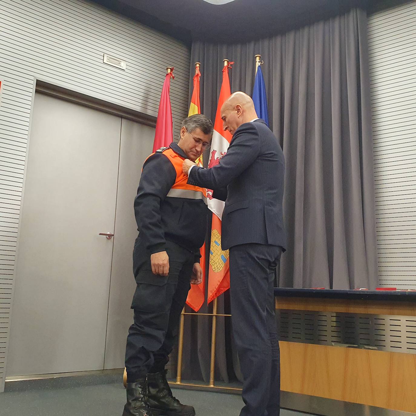 Homenaje del Ayuntamiento de León a los voluntarios de Protección Civil. 