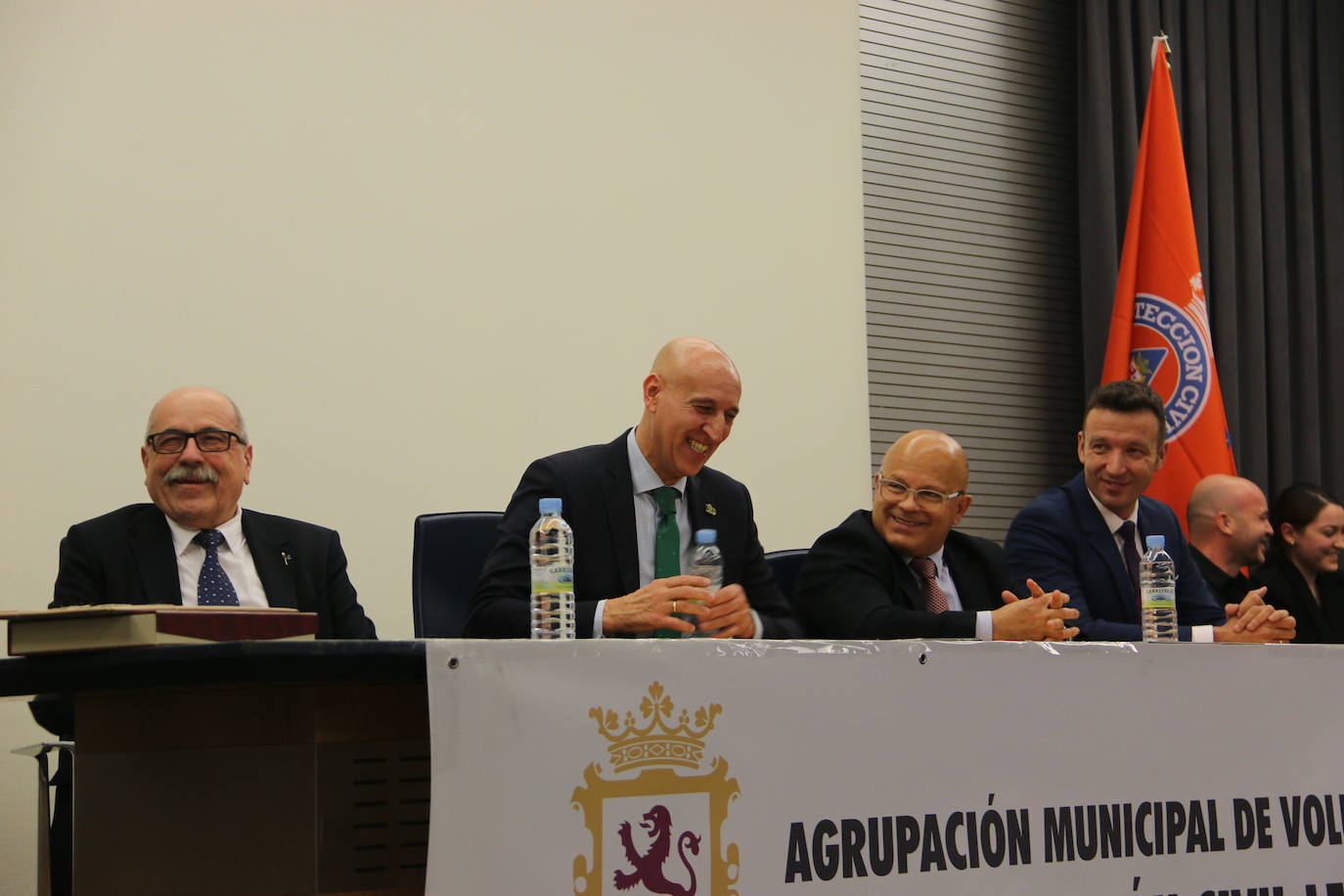 Homenaje del Ayuntamiento de León a los voluntarios de Protección Civil. 