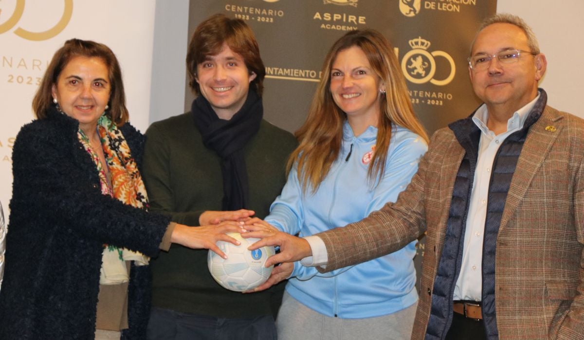 Cultural, Abanca Ademar, Rodríguez Cleba y BF León participan en esta actividad solidaria, con partidos de fútbol-sala, balonmano y baloncesto para recaudar fondos para Amidown