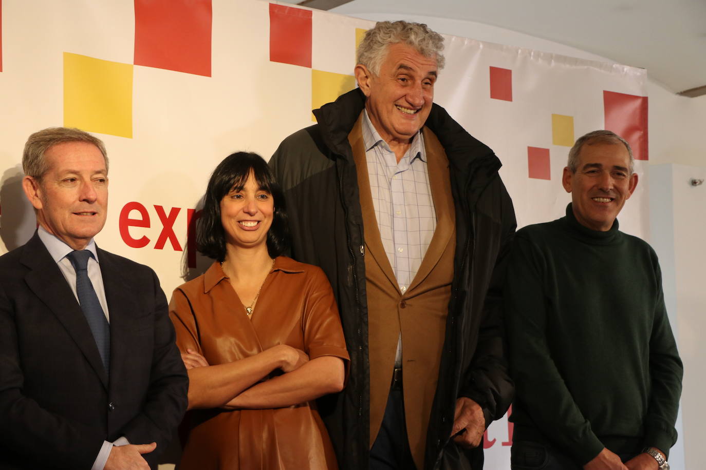 El exjugador de baloncesto participa en una charla coloquio organizada por la Cámara de Comercio en Botines.