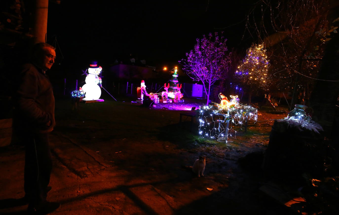 Iluminacion navideña en la localidad de San Andrés de Montejos