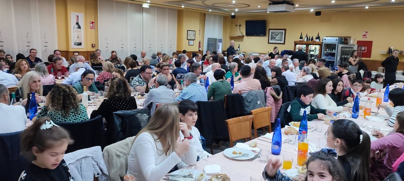 Cena de Navidad de las Asociacion Las Candelas 2022 de Cembranos