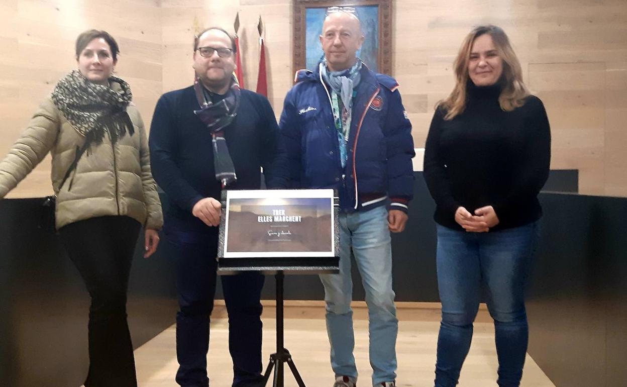 El Ayuntamiento de La Bañeza ha presentado este lunes el 'Trek Elles Marchent'.