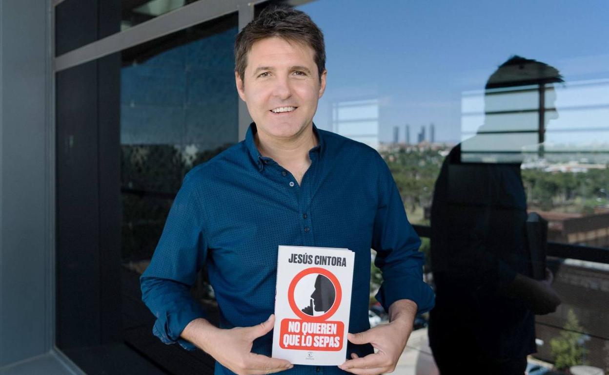 El periodista Jesús Cintora presenta en Ponferrada su libro 'No quieren que lo sepas'.