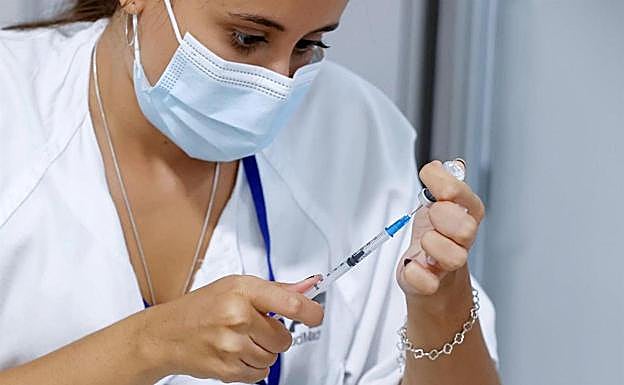 Convocatoria extraordinaria para estabilizar a profesionales de Sacyl.