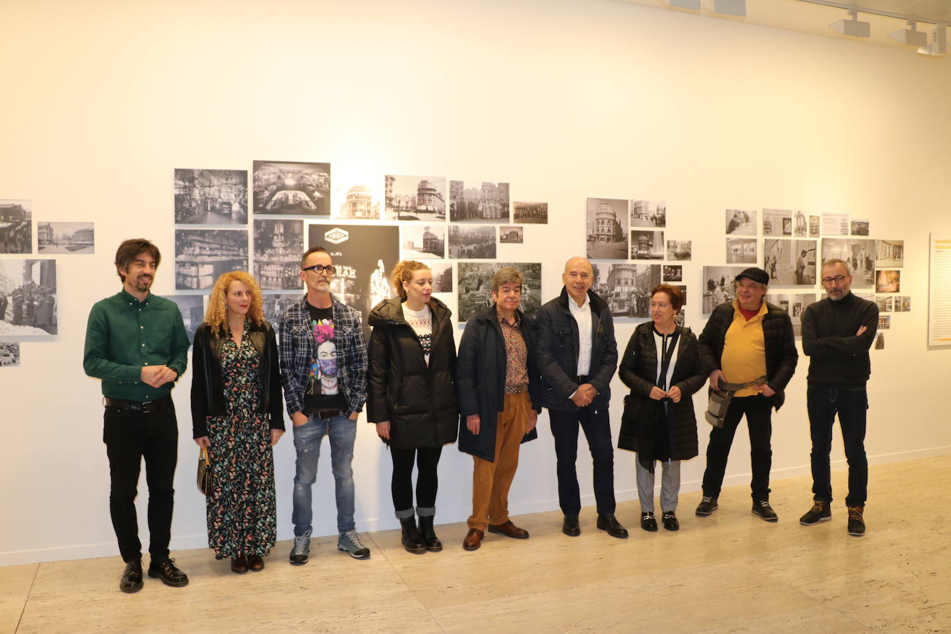 Exposición del aniversario del edificio Pallarés en León. 