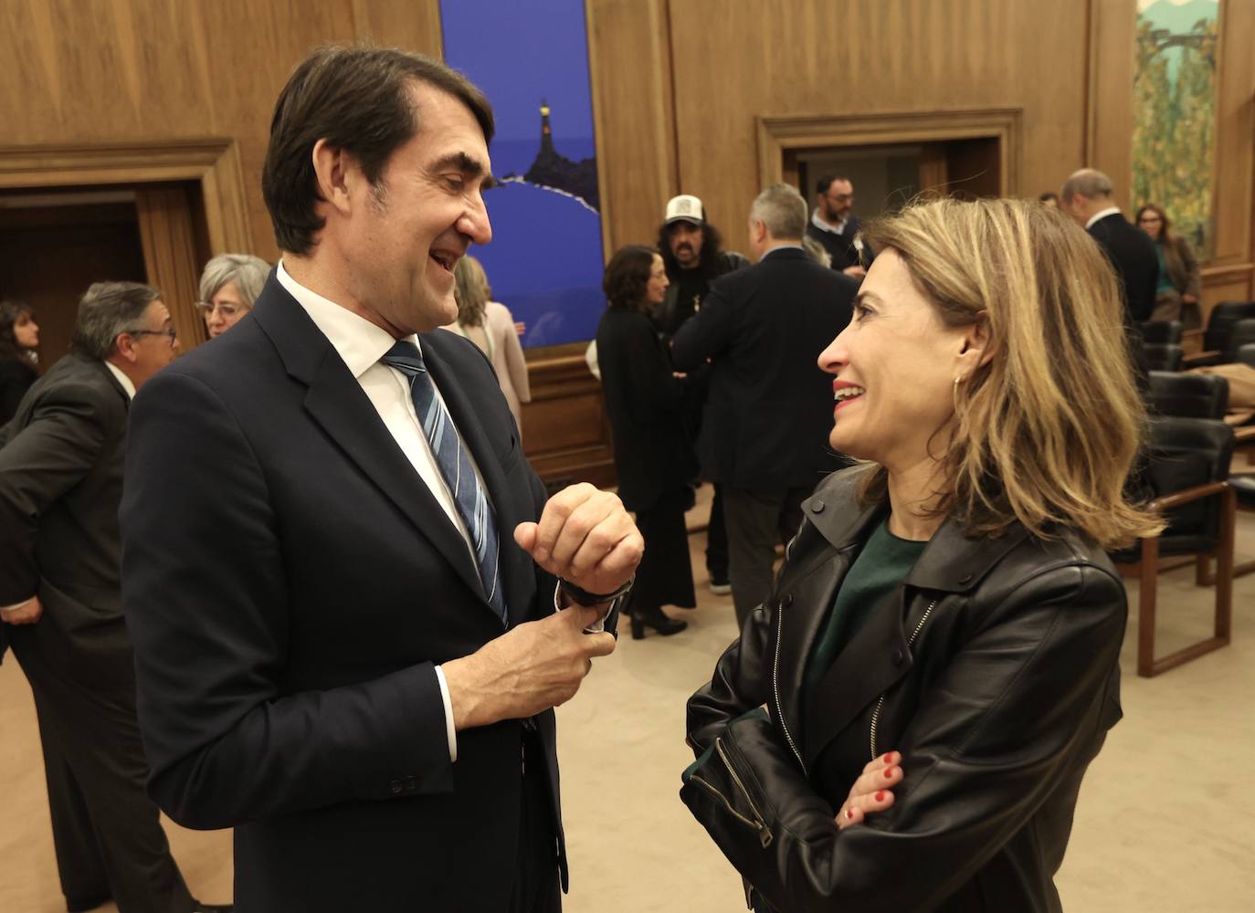 El consejero de Medio Ambiente, Vivienda y Ordenación del Territorio, Juan Carlos Suárez-Quiñones, y la ministra de Transportes, Movilidad y Agenda Urbana, Raquel Sánchez, participan en la firma del acuerdo para la promoción de viviendas de protección pública destinadas por la Junta al alquiler social en municipios de Castilla y León.