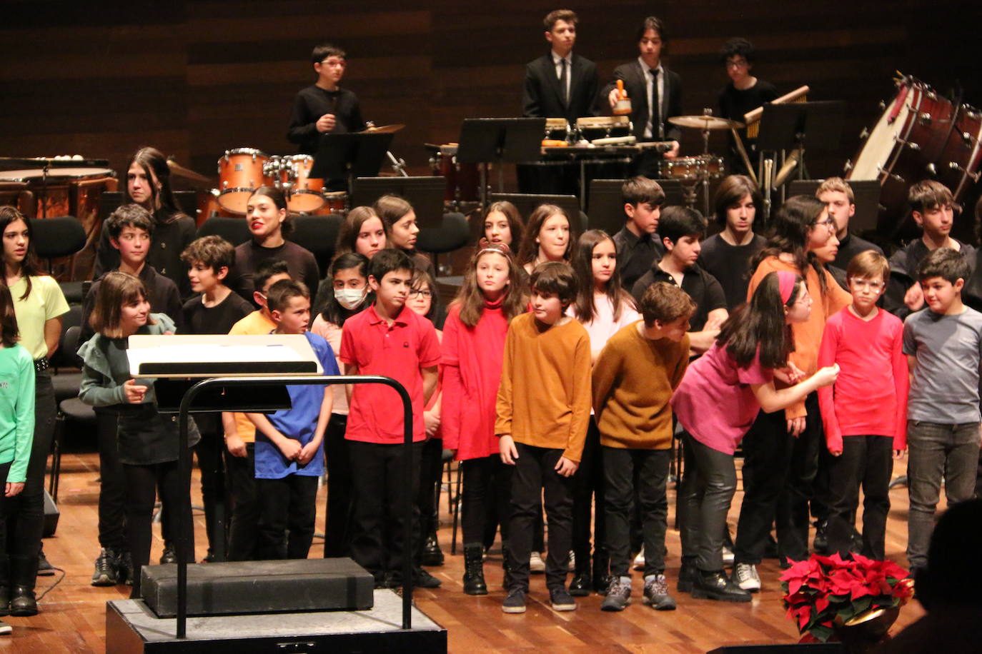 El Auditorio de León ha acogido este jueves, 22 de diciembre, el tradicional concierto de Navidad que ofrece las diferentes agrupaciones musicales del Conservatorio Profesional de Música de León.