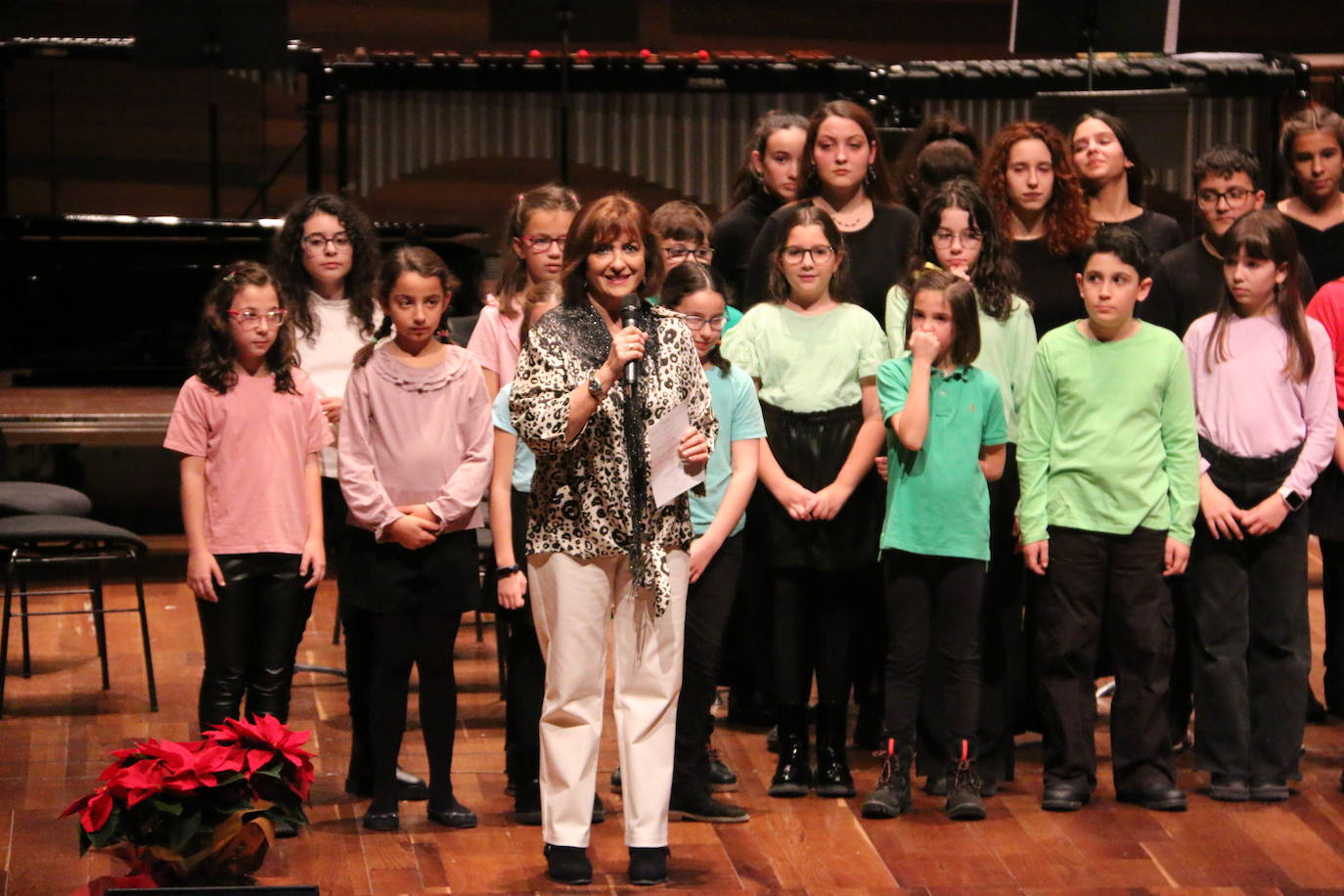 El Auditorio de León ha acogido este jueves, 22 de diciembre, el tradicional concierto de Navidad que ofrece las diferentes agrupaciones musicales del Conservatorio Profesional de Música de León.