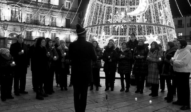 El coro Escarcha durante la actuación. 