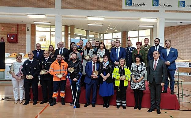 Homenaje a los héroes de la pandemia.