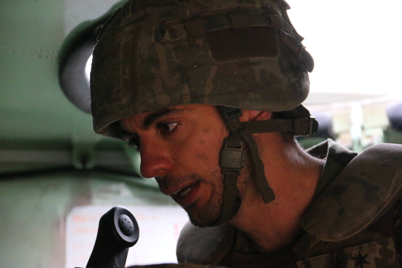 El Mando de Artillería realiza maniobras de fuego simulado en San Andrés del Rabanedo