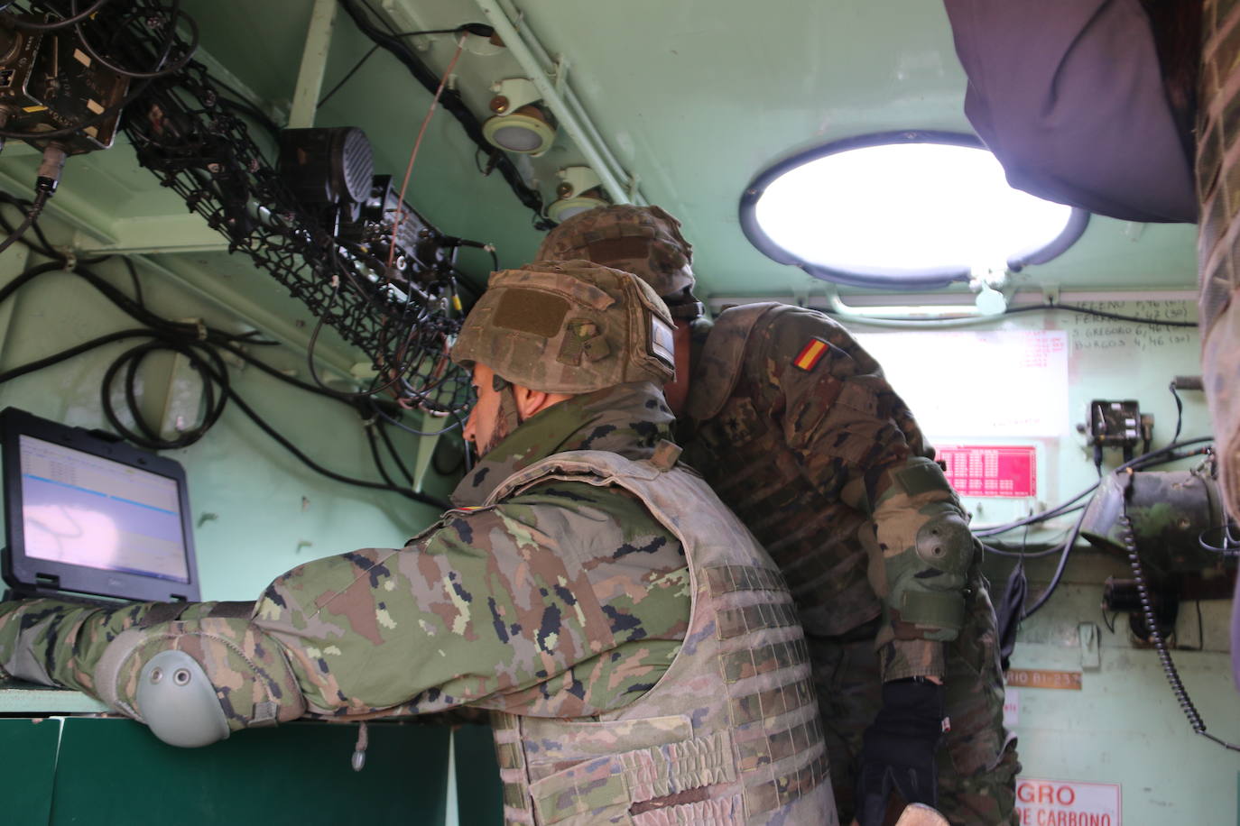 El Mando de Artillería realiza maniobras de fuego simulado en San Andrés del Rabanedo