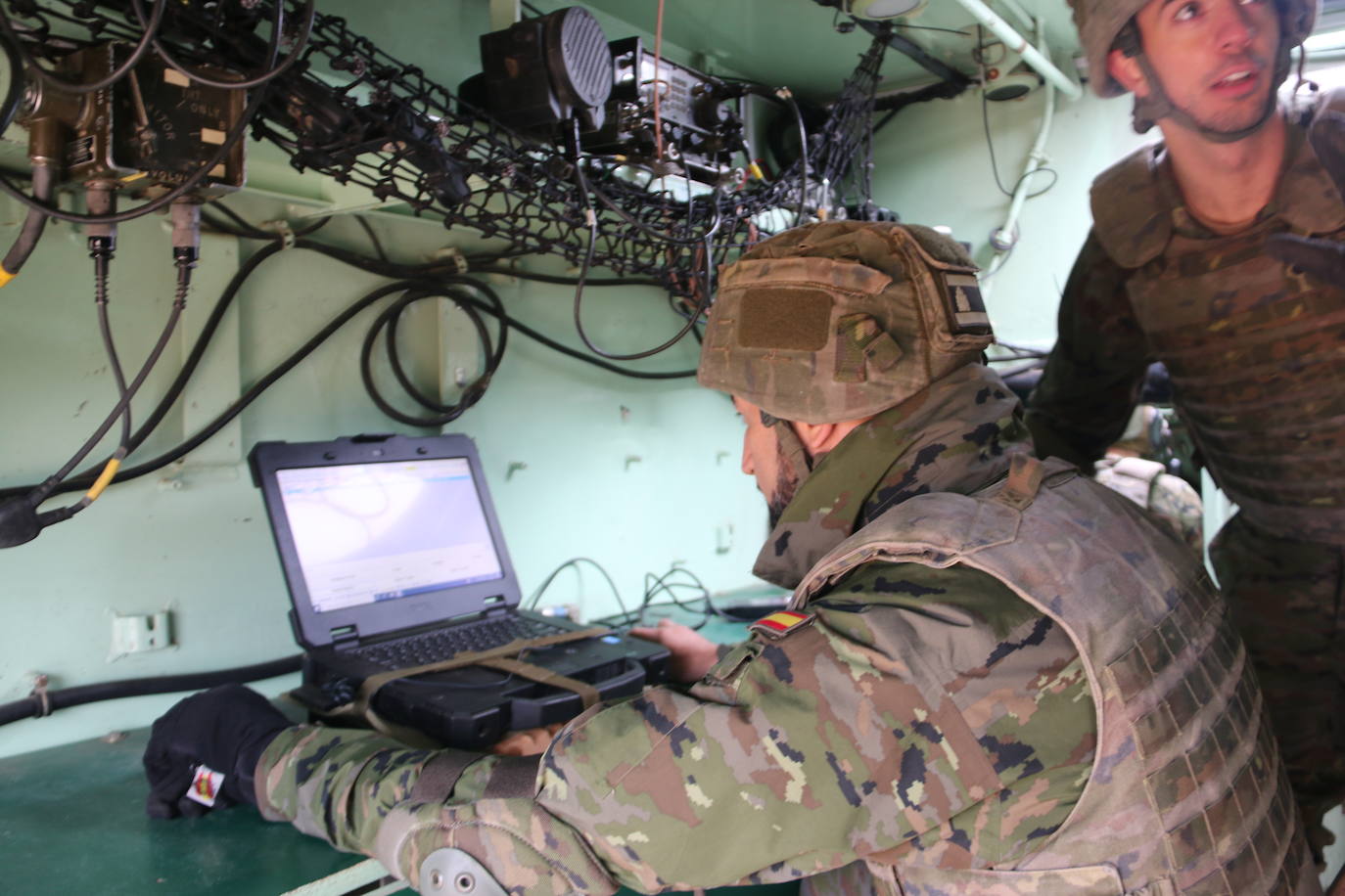 El Mando de Artillería realiza maniobras de fuego simulado en San Andrés del Rabanedo