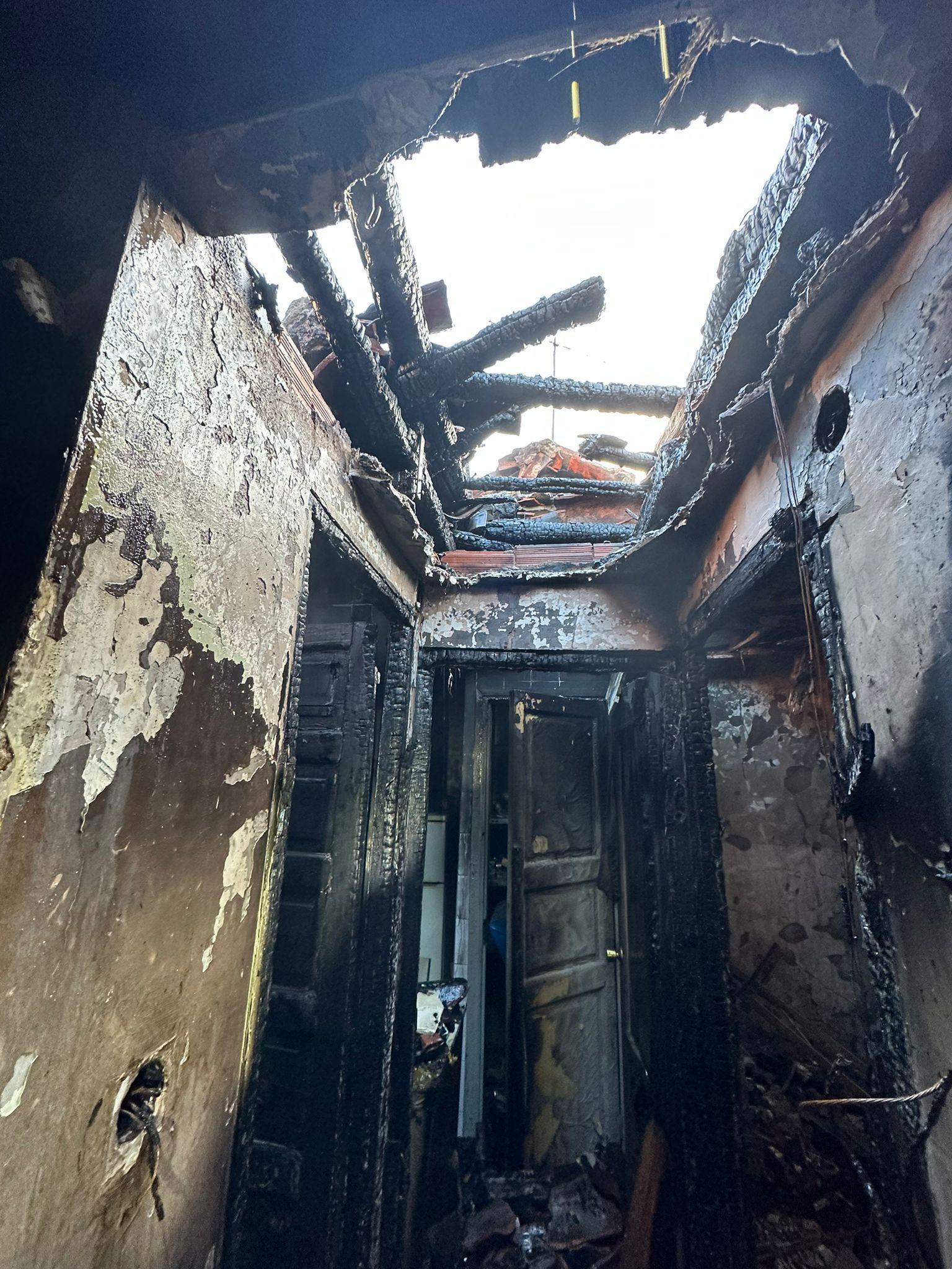 Incendio en una vivienda abandonada en la calle Alfonso el Justiciero de León