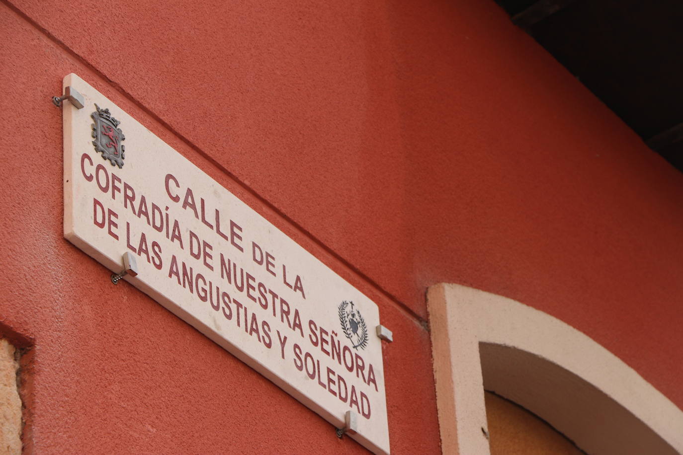 El callejero llama a Angustias