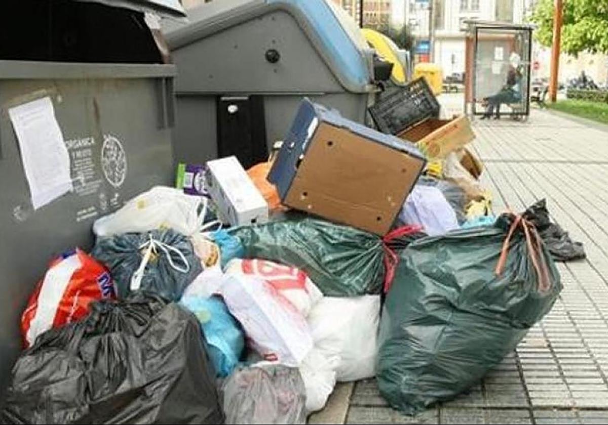 La huelga de basura avanza en Ponferrada.