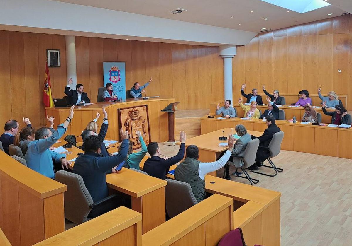 Pleno extraordinario celebrado en el Ayuntamiento de San Andrés del Rabanedo.