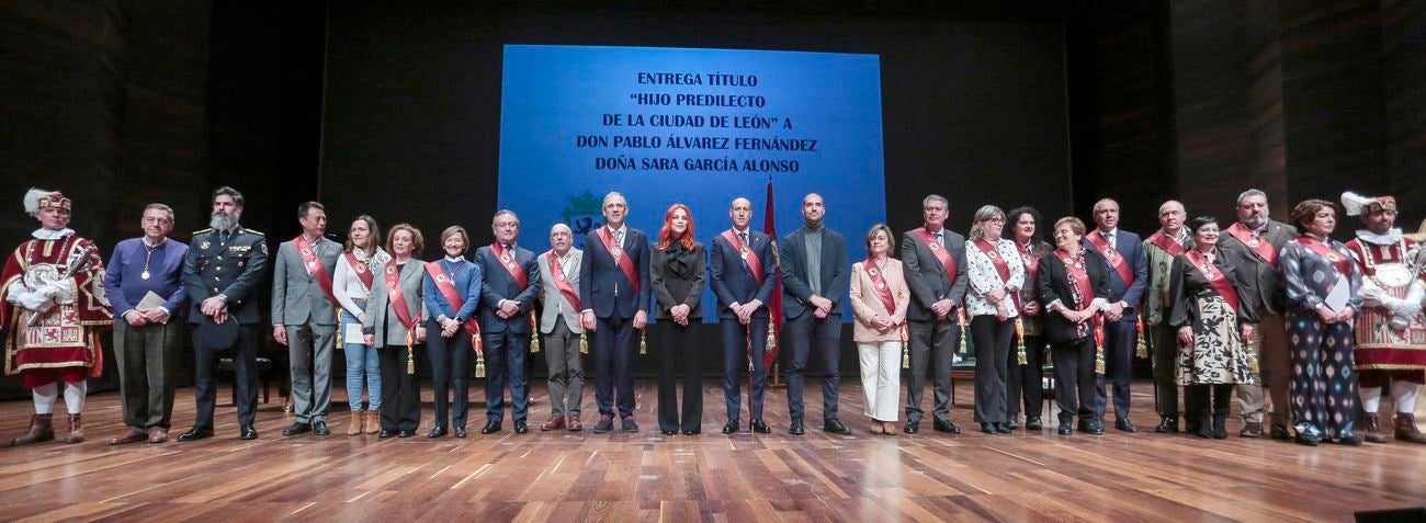 Los astronautas Pablo y Sara, Hijos Predilectos de León