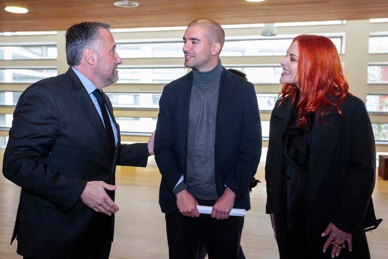 Los astronautas Pablo y Sara, Hijos Predilectos de León