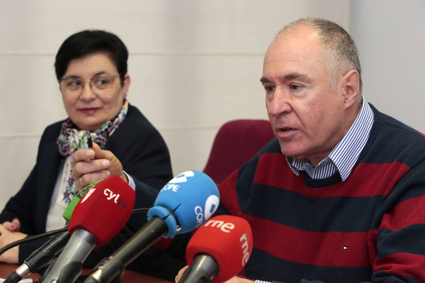 UPL se define como el partido de la posición que «mejor ha permitido que León prospere» frente al «humo» del Gobierno central