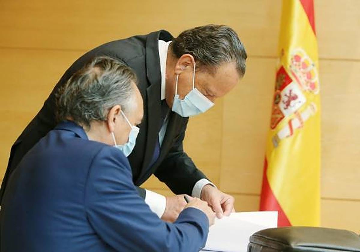 Amilivia presenta dos informes sobre expedientes al Fondo de Compensación Interterritorial