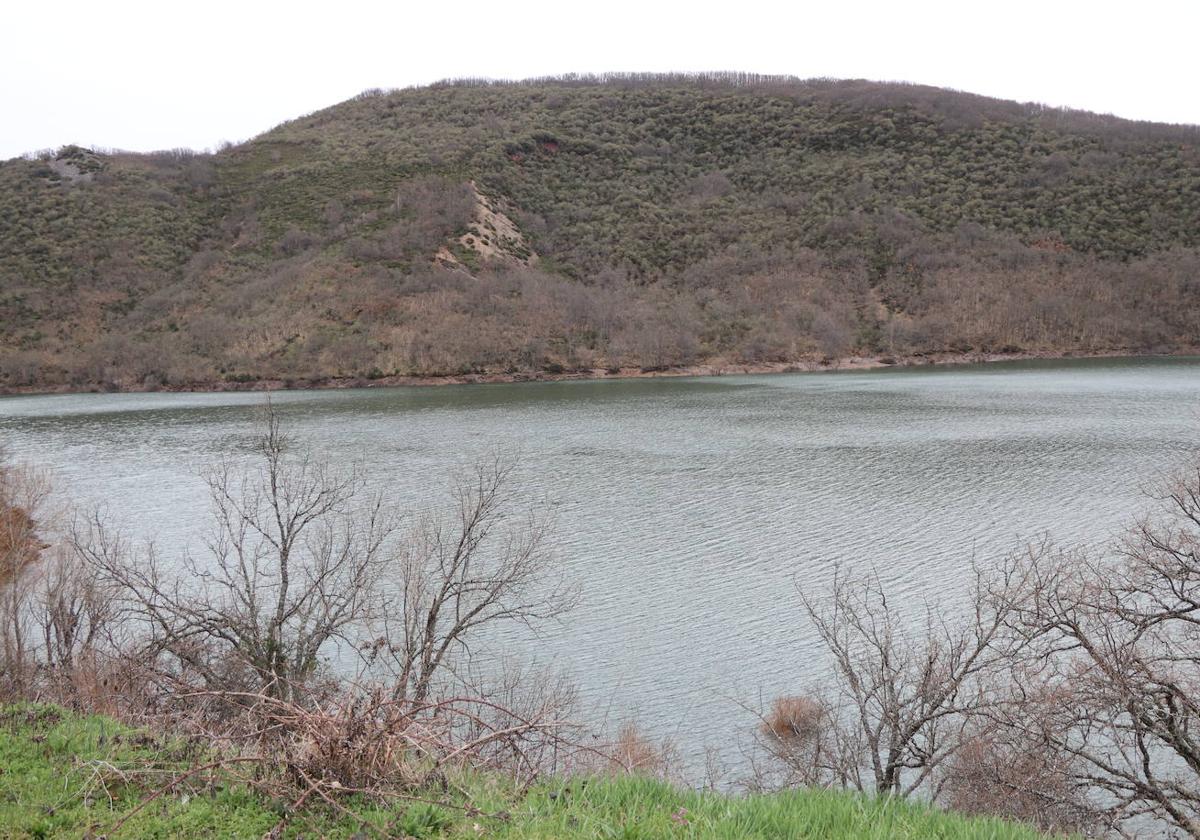 Embalse de Barrios de Luna.