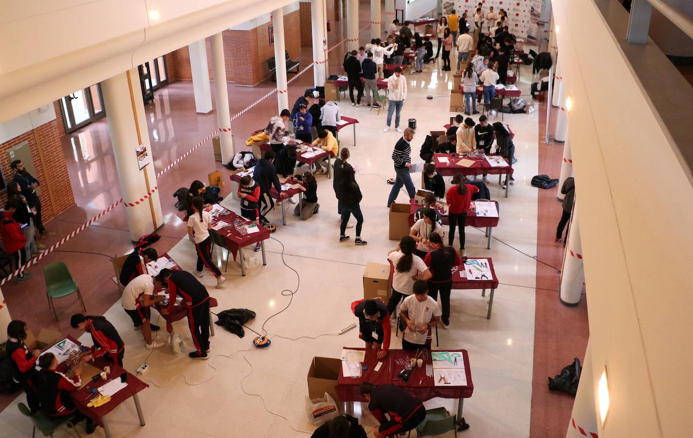 La ULE entrega los premios de la I Olimpiada de Ingeniería Industrial