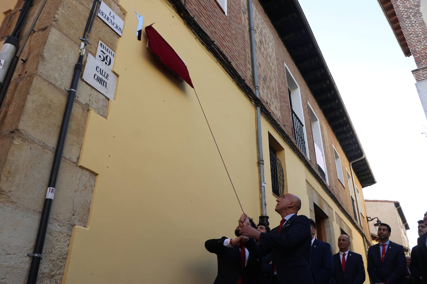 Inauguración de la calle de la Redención
