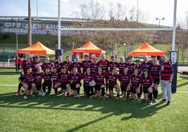 Las madres del Rugby León, campeonas de España del Mater II.