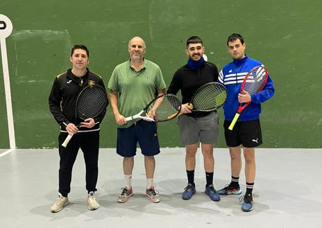 Imagen secundaria 1 - Concluyó la liga de frontenis Ciudad de Coyanza