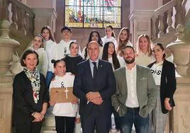 El alcalde de León recibe a los alumnos de Cras Dance.