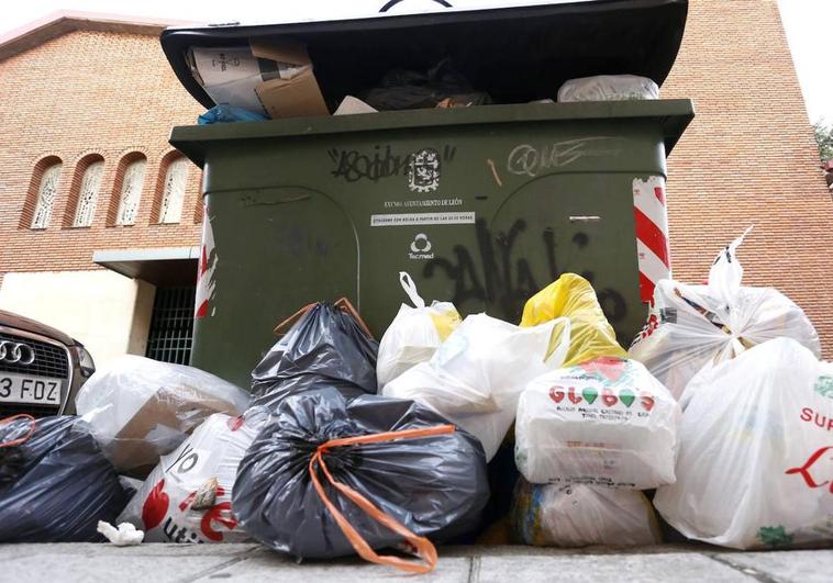 La «falta de previsión» aboca a la provincia a una huelga de basura que afecta a 150.000 vecinos