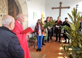 El pueblo de La Mata rinde homenaje este sábado al párroco como agradecimiento al tiempo que nos ha dedicado.