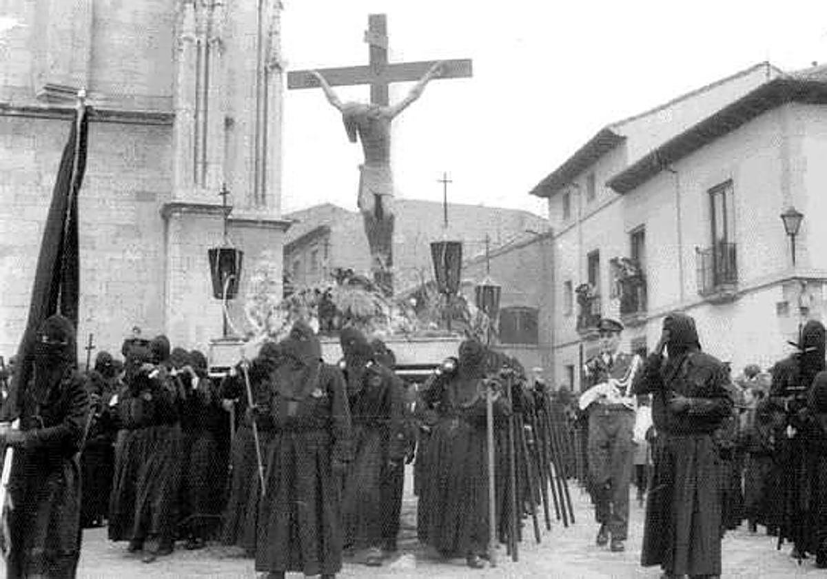 Un repaso a los crucificados de la Agonía.